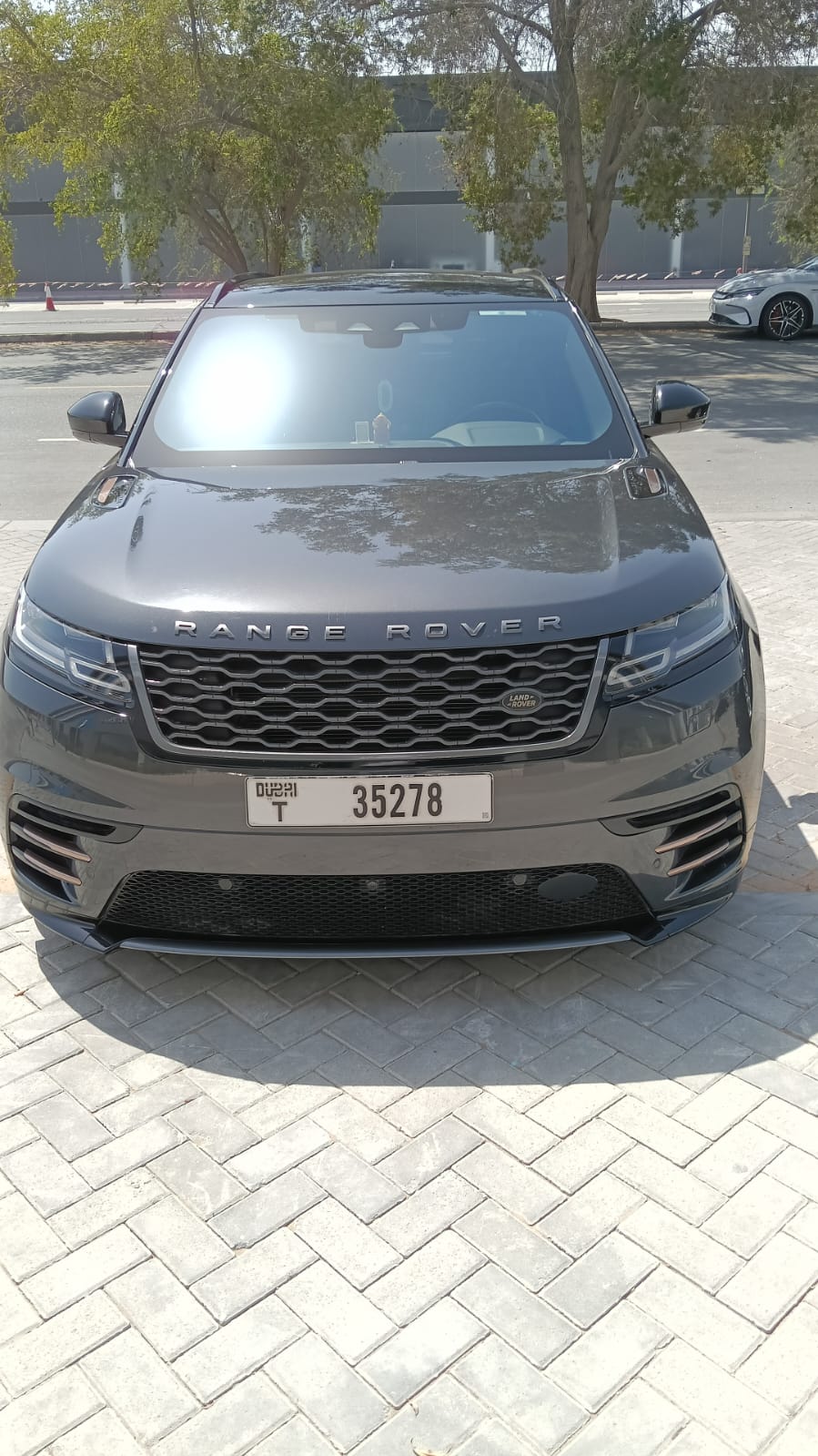 Dark Gray Land Rover Range Rover Velar P250 Dynamic SE 2021